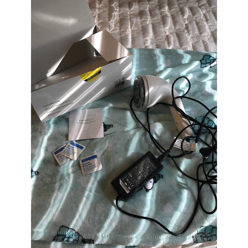 E sculpting body cavitation device